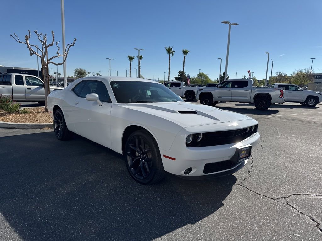 Used 2023 Dodge Challenger SXT w/ Blacktop Package image 4