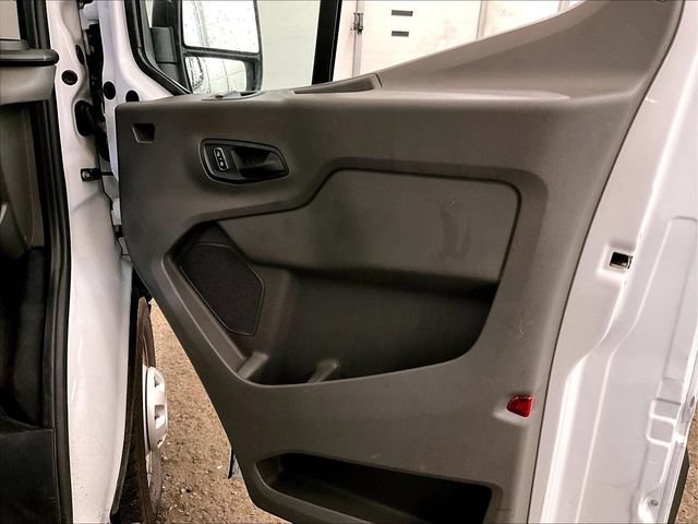 Used 2024 Ford Transit 250 Low Roof AWD w/ Exterior Upgrade Package image 23