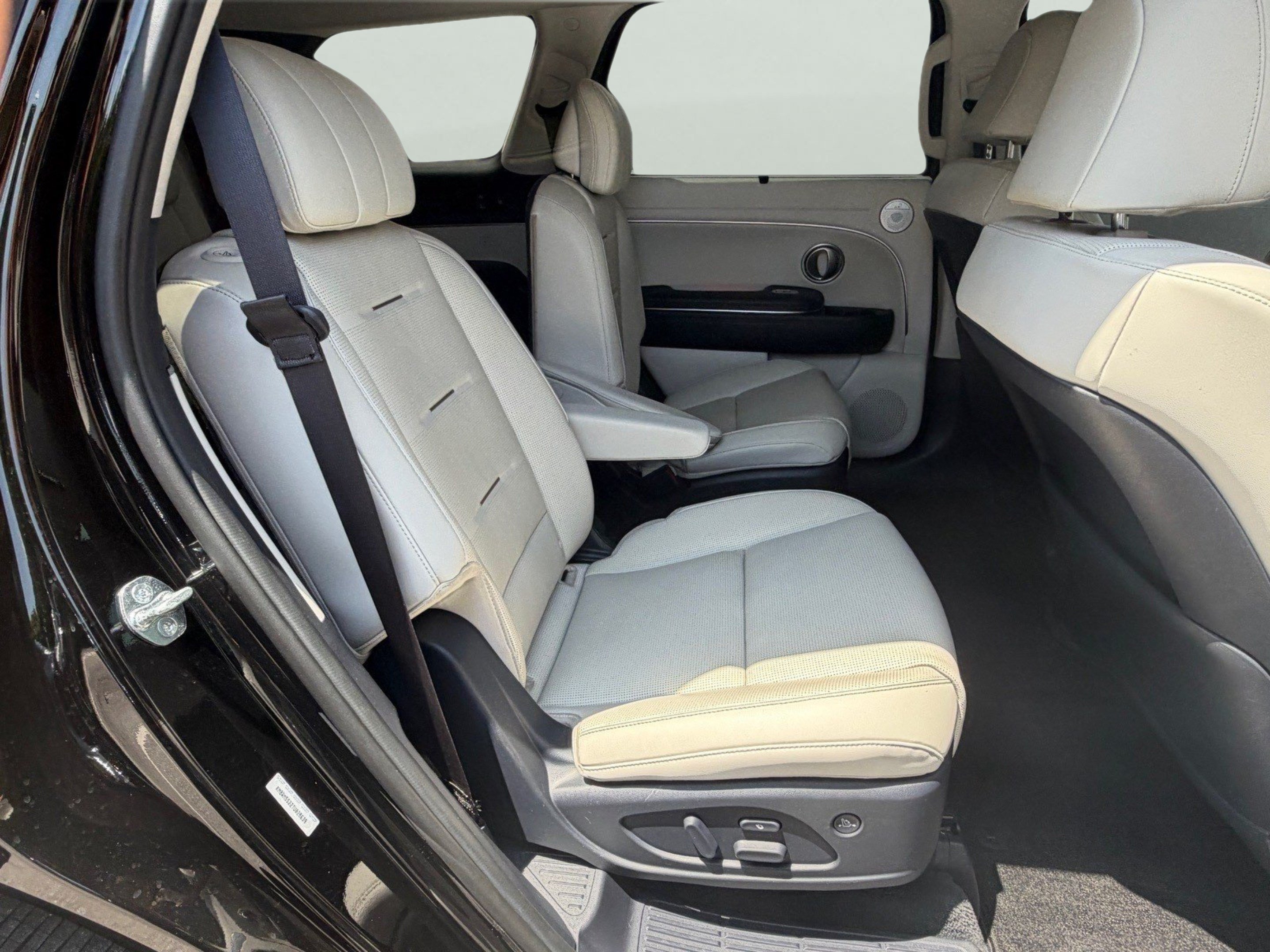 Used 2026 Hyundai Palisade Calligraphy FWD image 16