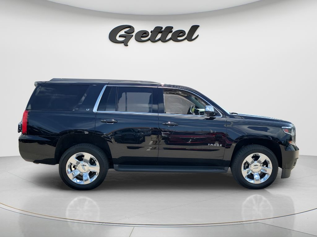 Used 2017 Chevrolet Tahoe LT w/ Luxury Package AWD/4WD image 3