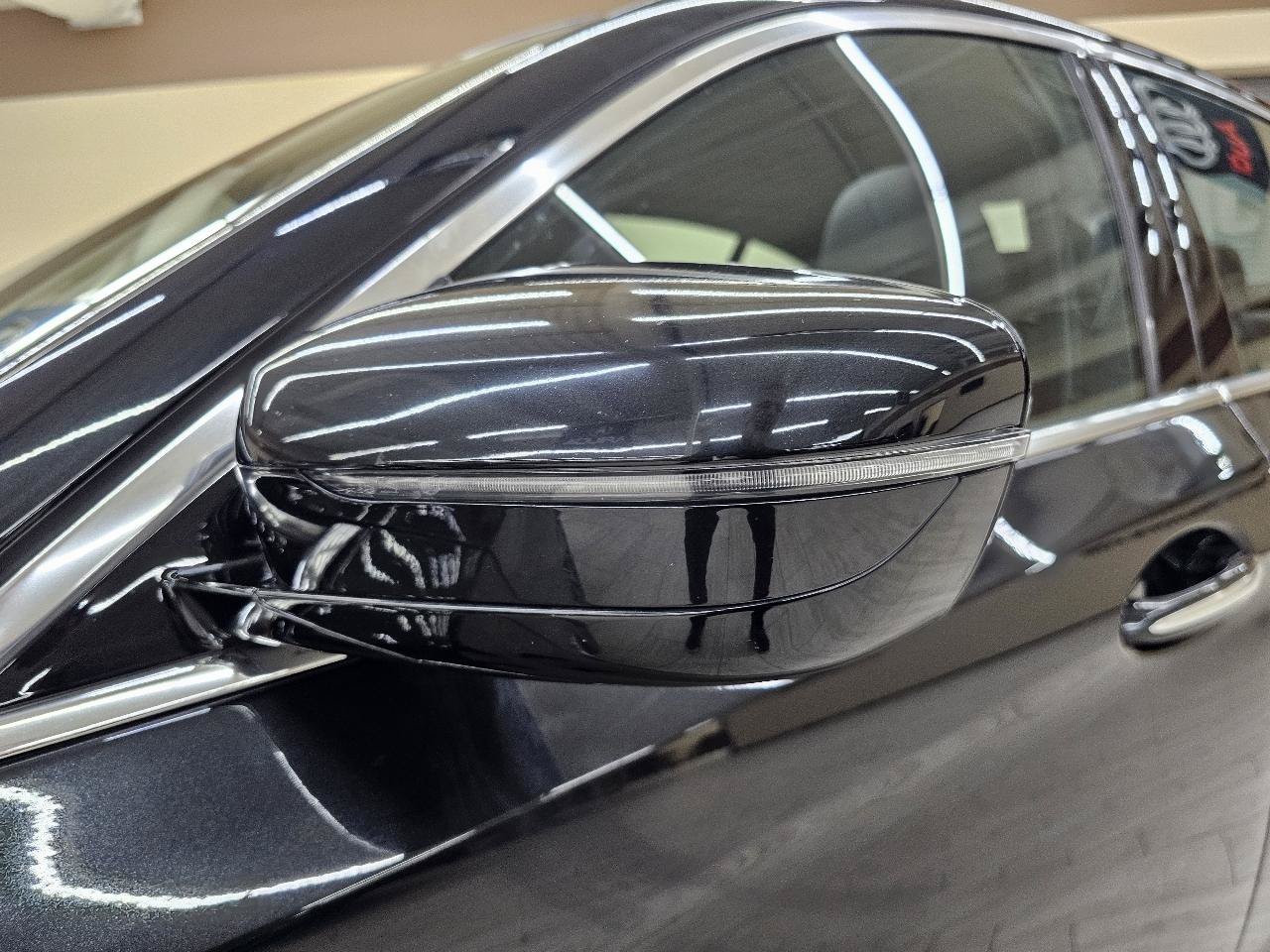Used 2017 BMW 530i RWD image 11