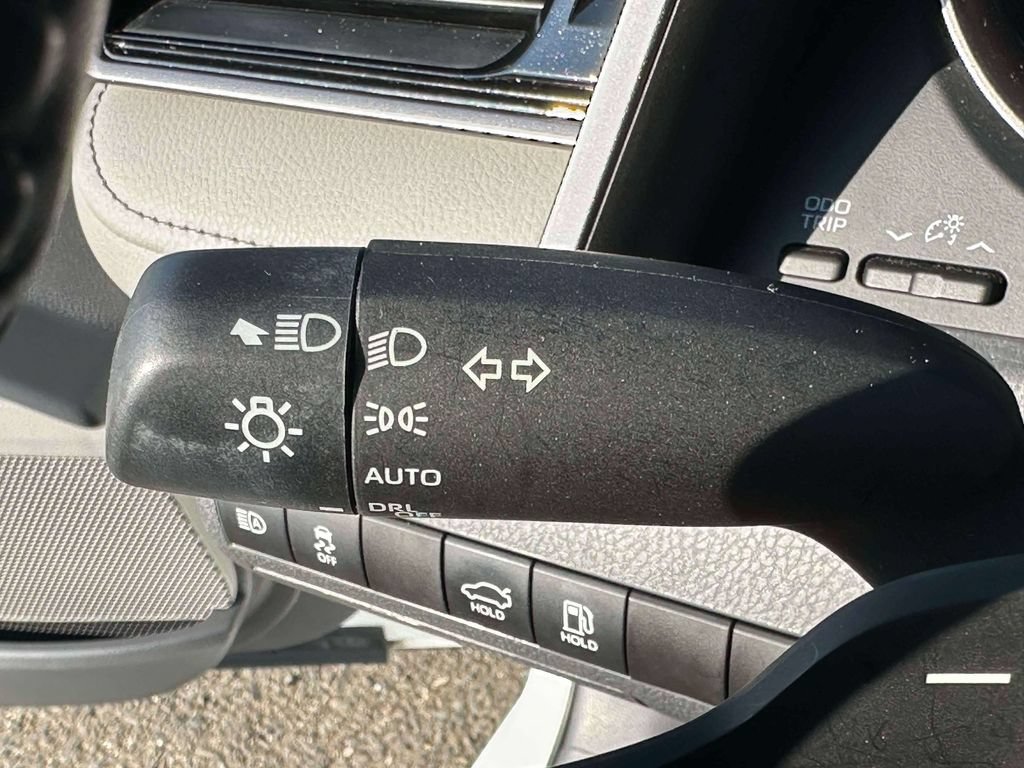 Used 2024 Toyota Camry SE AWD/4WD image 22