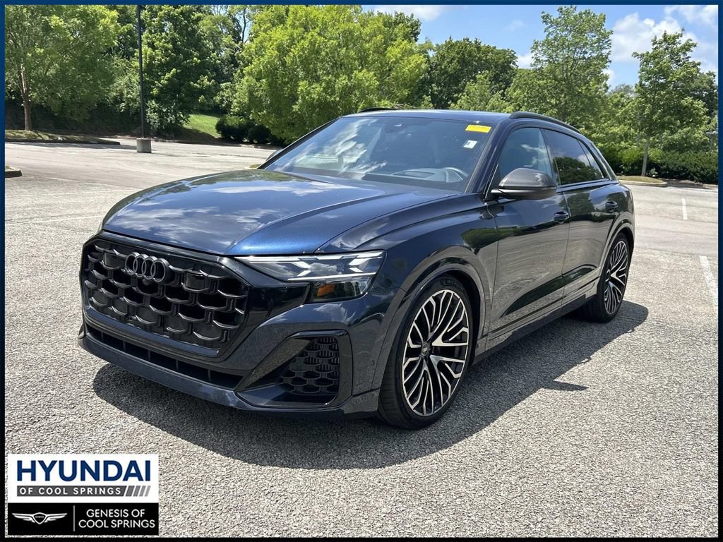Used 2024 Audi SQ8 Prestige AWD/4WD image 3