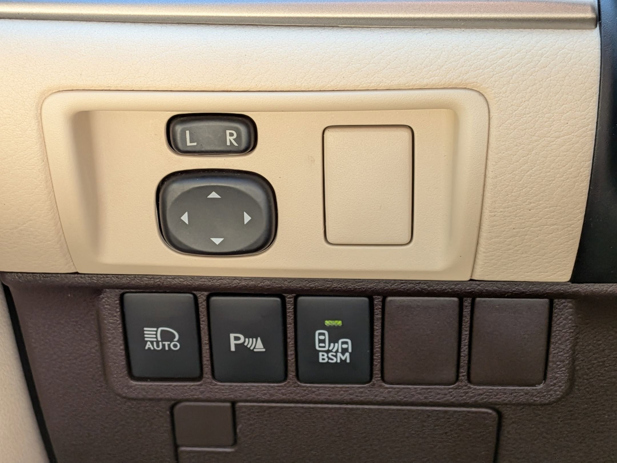 Used 2018 Lexus ES 350 w/ Premier Package image 17