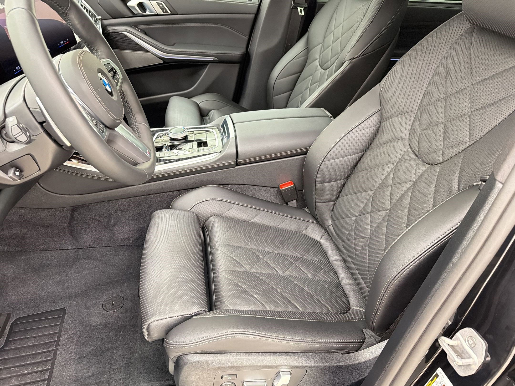 Certified 2026 BMW X5 xDrive40i w/ Executive Package image 5