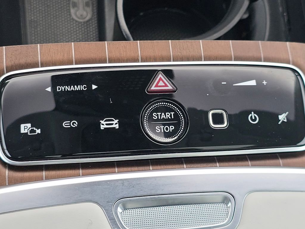Certified 2022 Mercedes-Benz EQS 580 4MATIC Sedan image 37