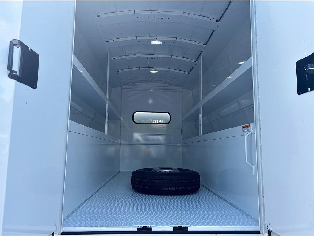 Used 2023 Mercedes-Benz Sprinter 3500 w/ Acoustic Package image 24