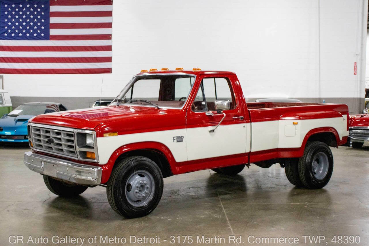 Used 1986 Ford F350 2WD Regular Cab image 1