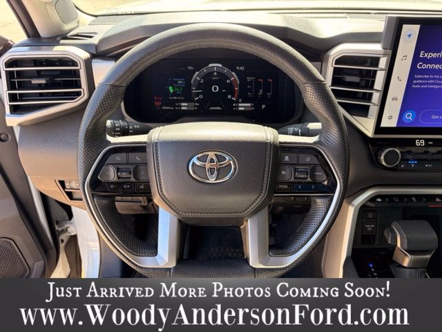 Used 2024 Toyota Tundra Limited AWD/4WD image 14