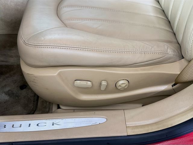 Used 2011 Buick Lucerne CXL w/ Driver Confidence Package FWD image 17