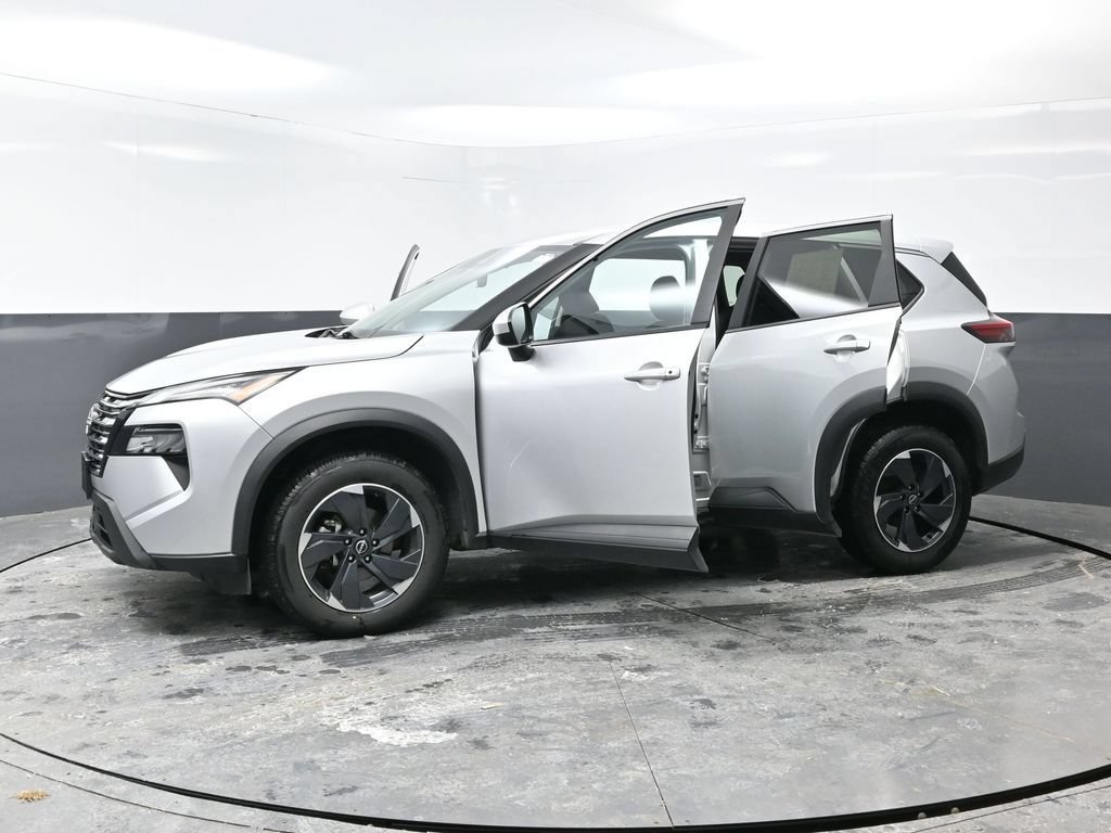 Used 2024 Nissan Rogue SV AWD/4WD image 56
