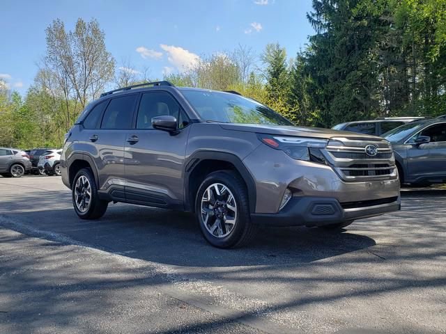 Certified 2025 Subaru Forester Premium AWD/4WD image 1