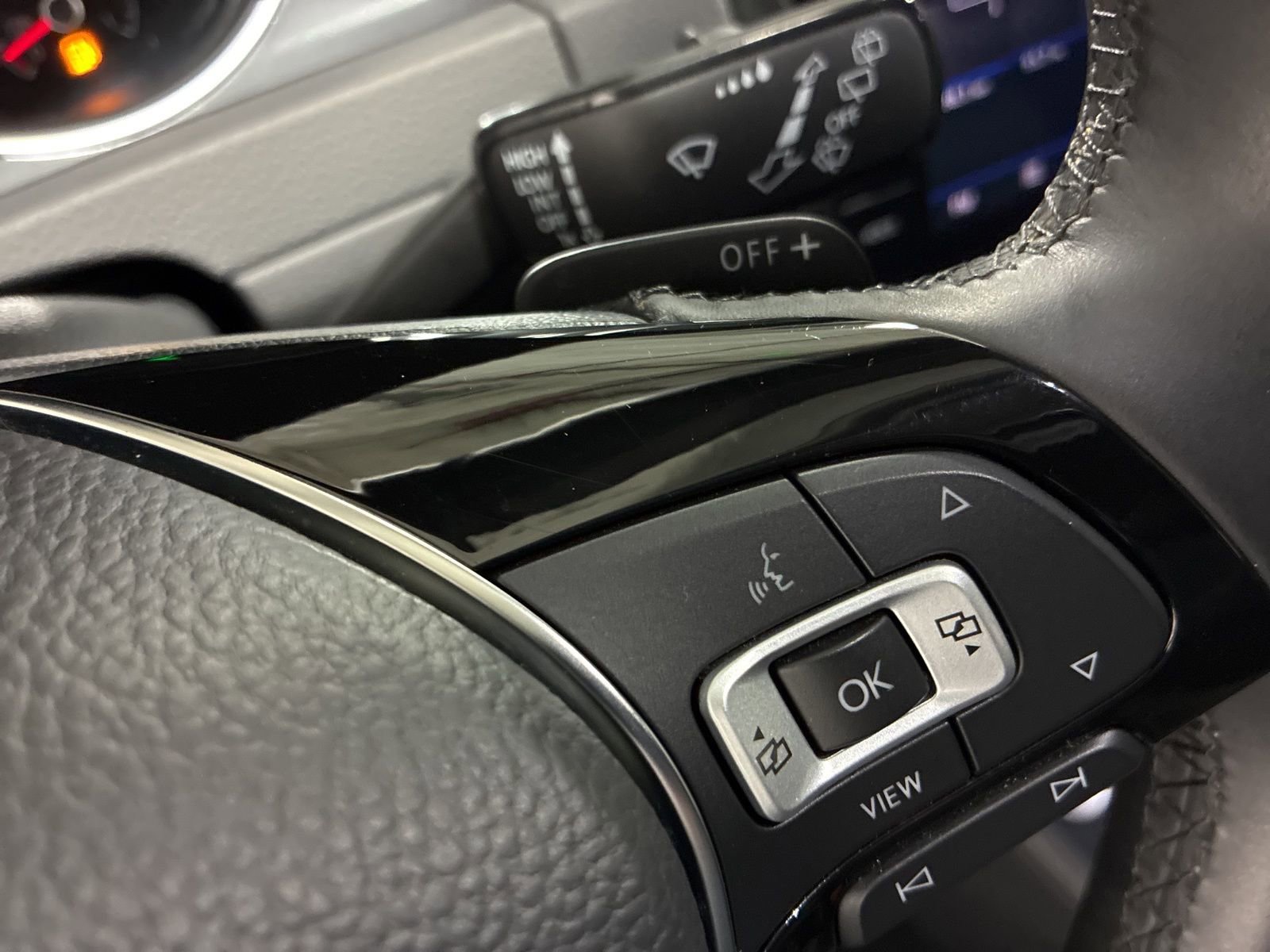 Used 2019 Volkswagen Golf Alltrack SEL image 10