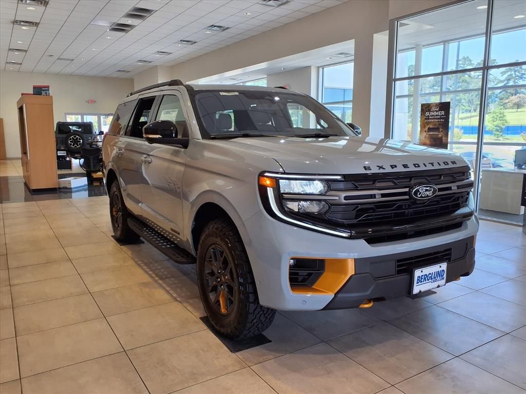 New 2025 Ford Expedition Tremor image 3
