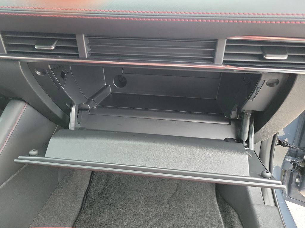 Used 2024 MAZDA MAZDA3 s image 39