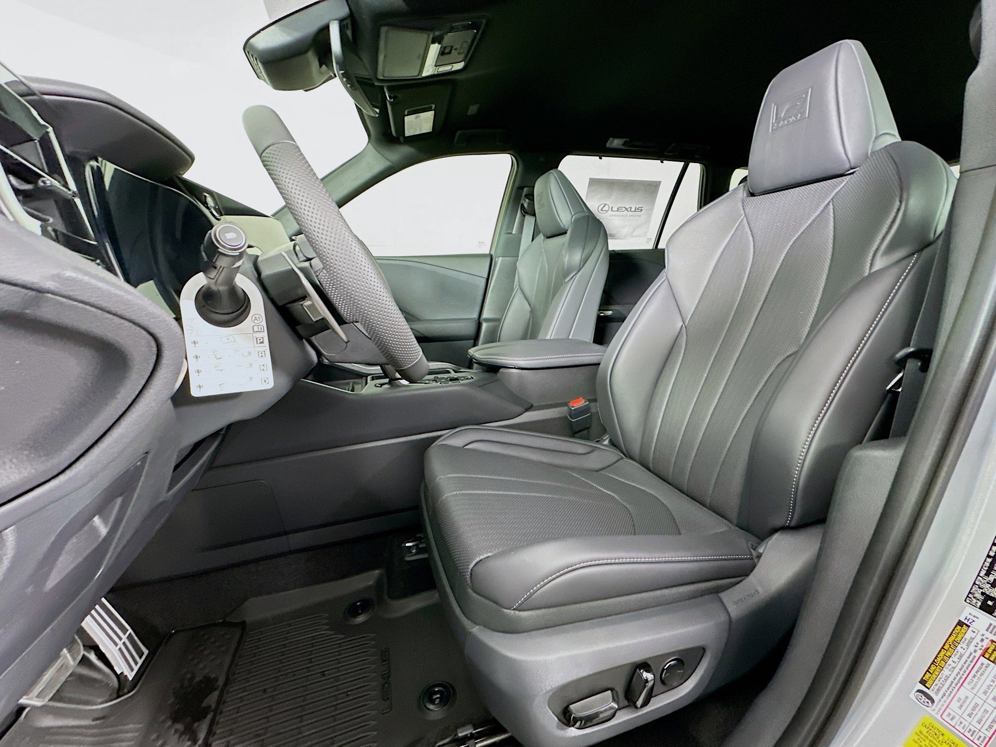 New 2026 Lexus TX 500h AWD image 22