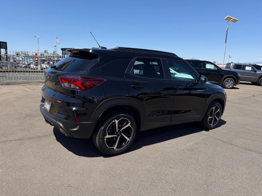 Used 2023 Chevrolet TrailBlazer RS FWD image 6