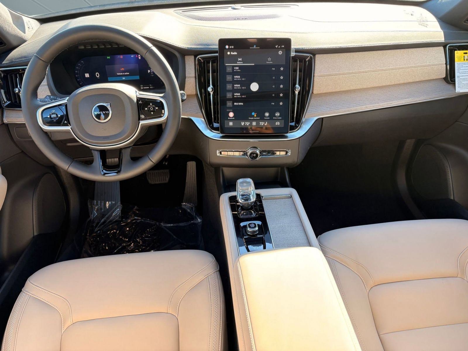 New 2026 Volvo XC90 T8 Plus w/ Protection Package AWD/4WD image 24