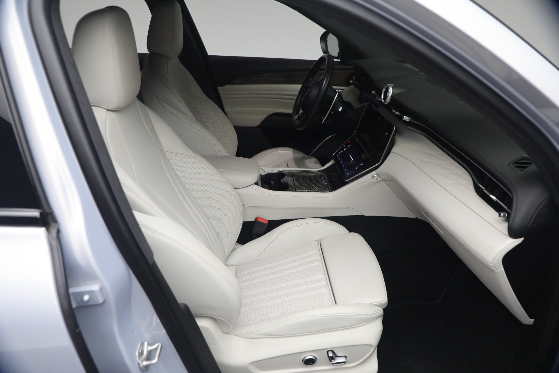 Certified 2023 Maserati Grecale Modena AWD/4WD image 16