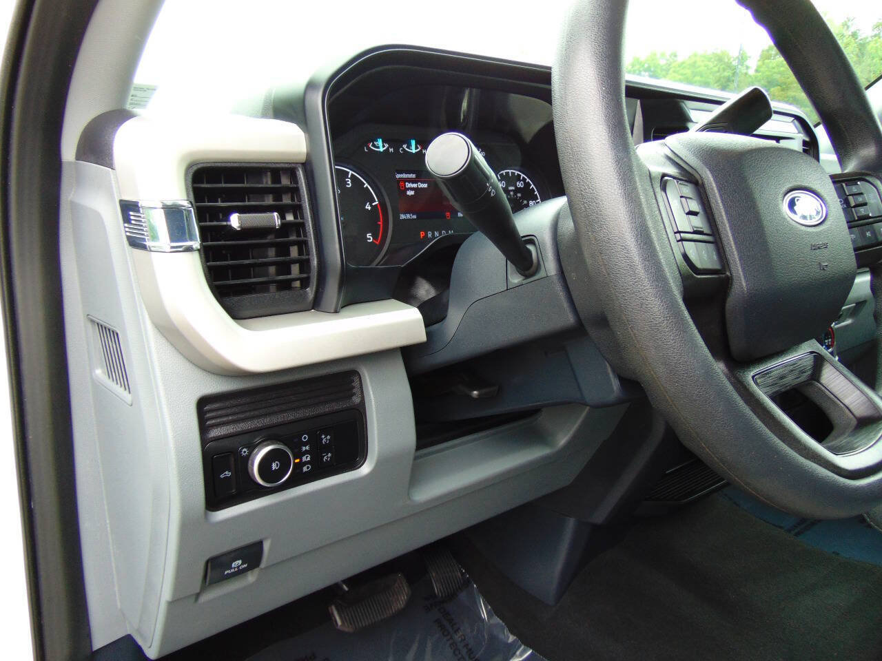 Used 2025 Ford F250 XLT AWD/4WD image 18