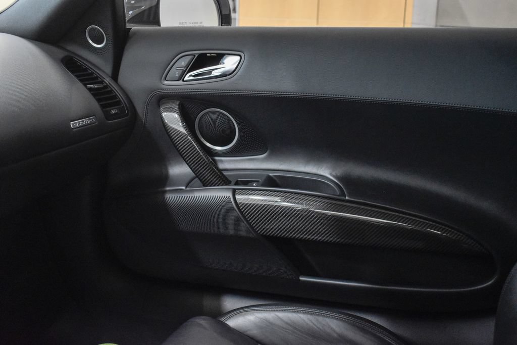 Used 2012 Audi R8 V10 AWD/4WD image 23