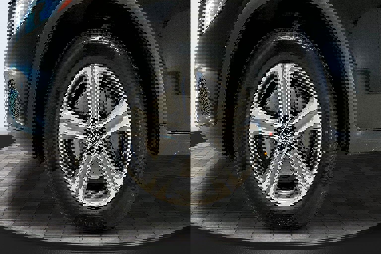 Used 2019 Mercedes-Benz GLC 300 4MATIC image 31