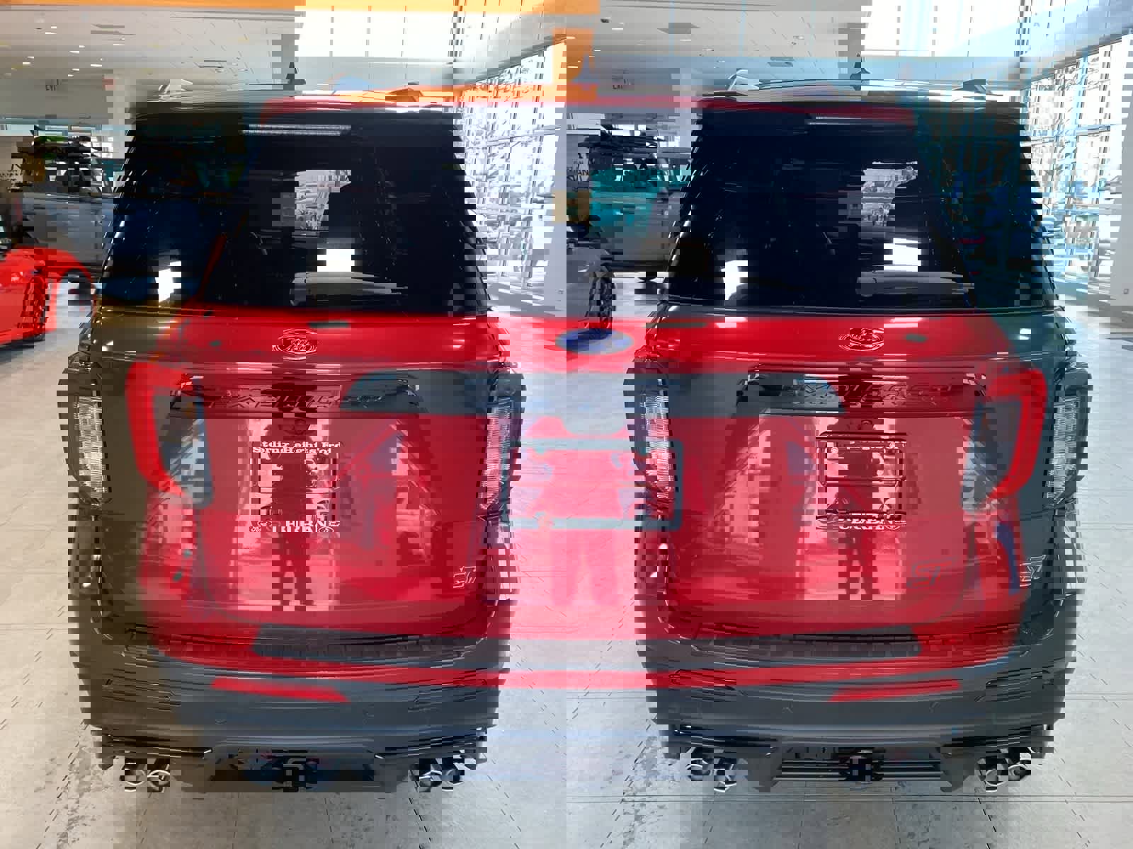 Used 2023 Ford Explorer ST w/ Equipment Group 401A image 4