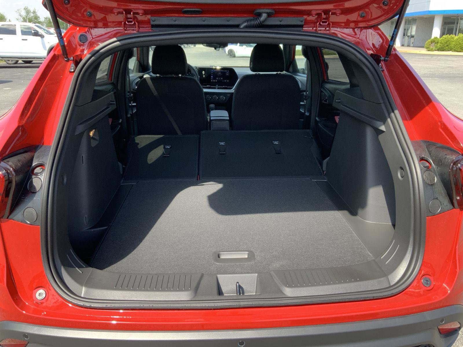 New 2026 Chevrolet Trax RS w/ Driver Confidence Package FWD image 11