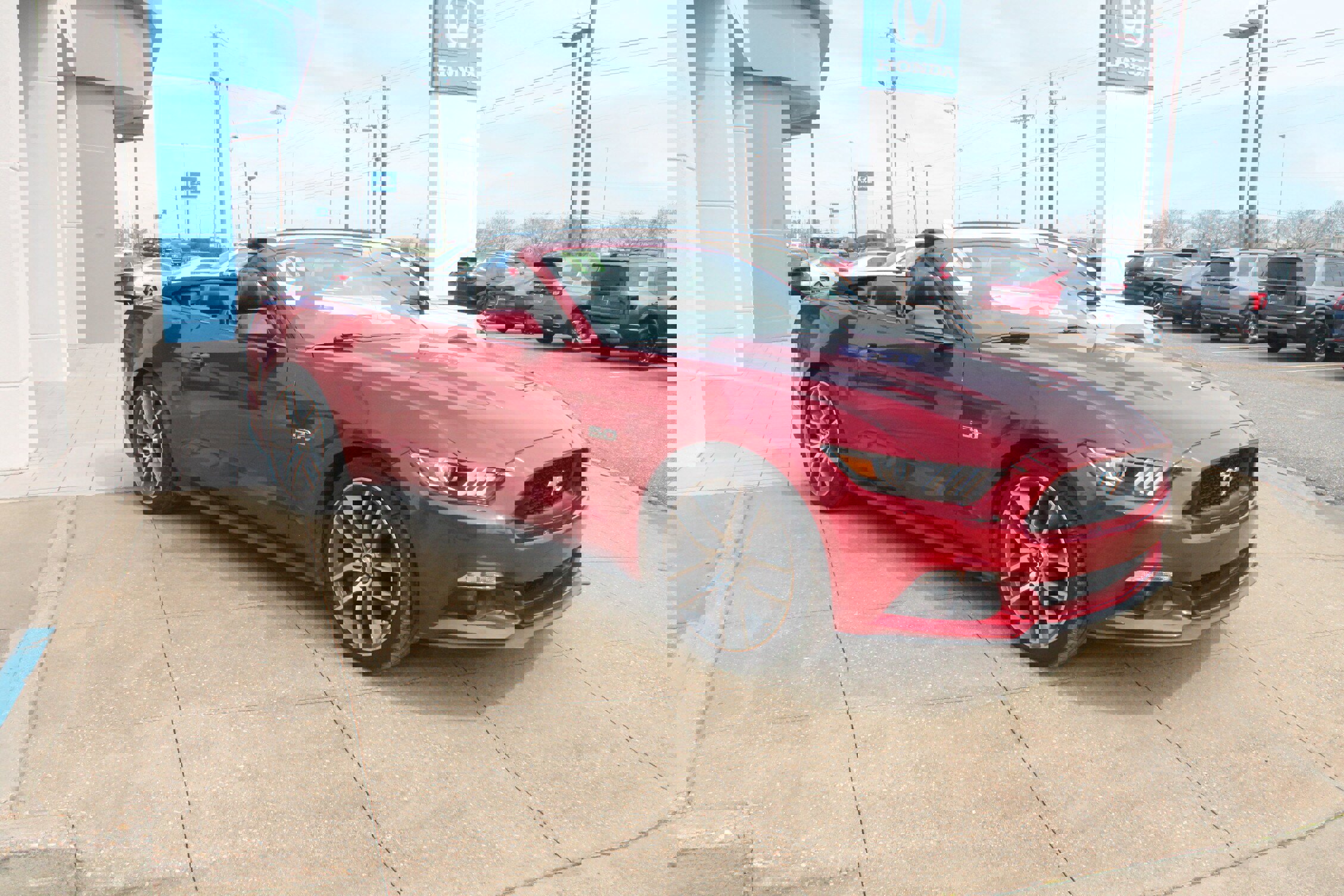 Used 2017 Ford Mustang GT Premium w/ Equipment Group 401A image 7