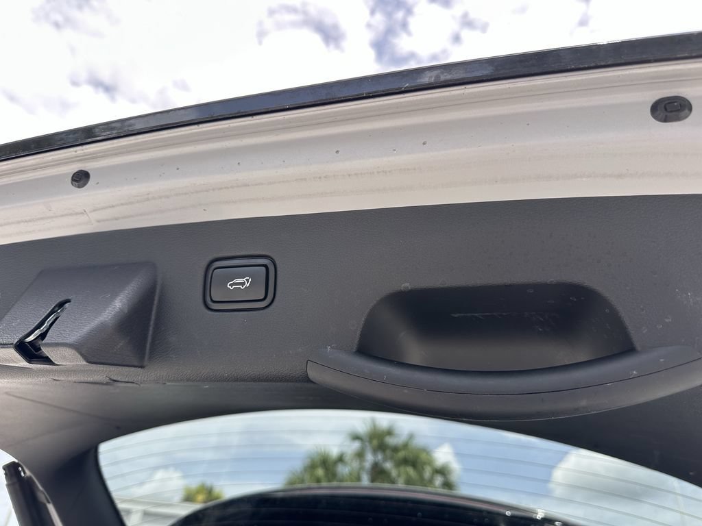 Certified 2023 Kia Sportage SX FWD image 12
