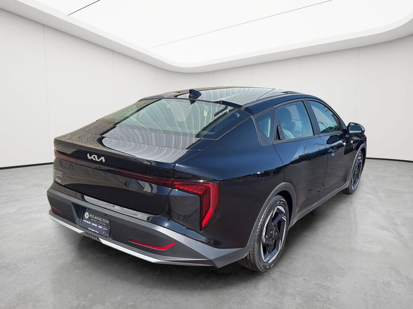Used 2025 Kia K4 EX FWD image 3
