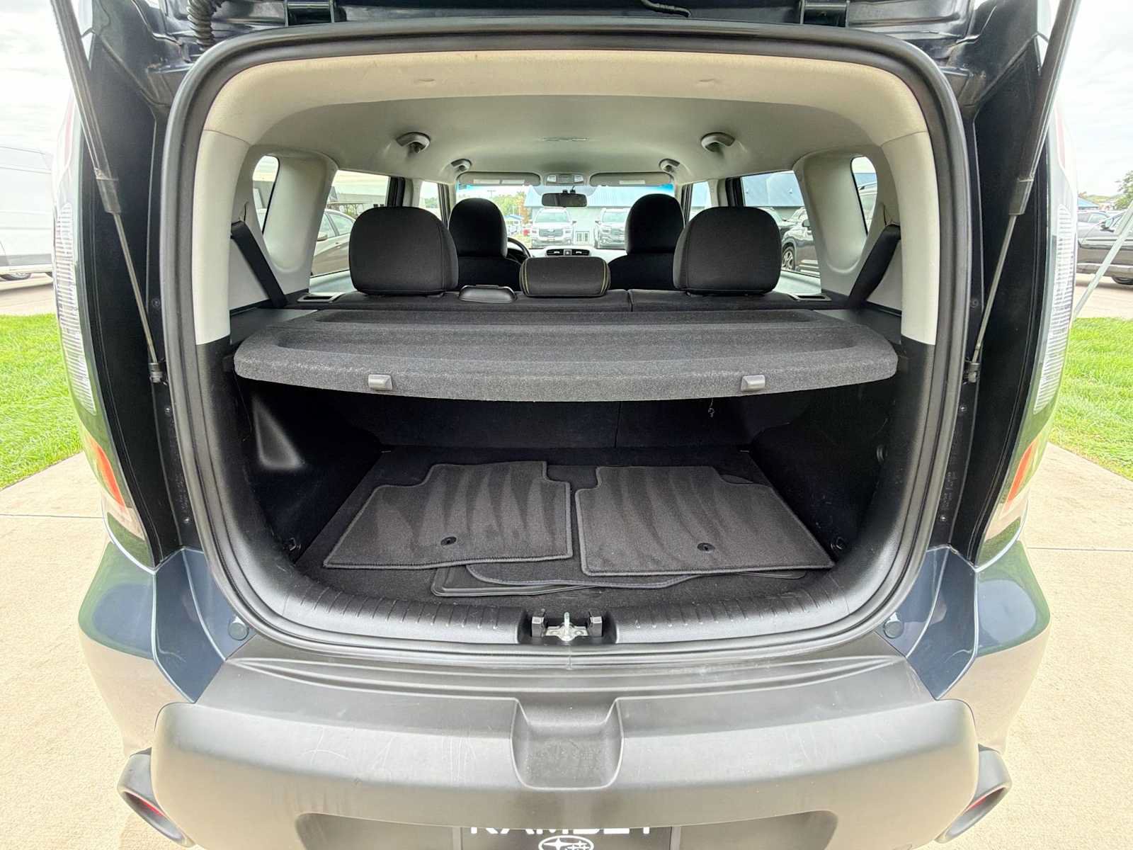 Used 2015 Kia Soul + FWD image 26