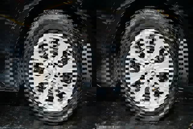 Certified 2023 Toyota Corolla LE image 10