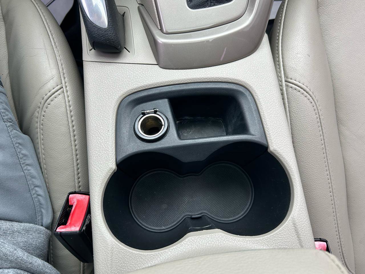 Used 2012 Ford Focus SEL image 27