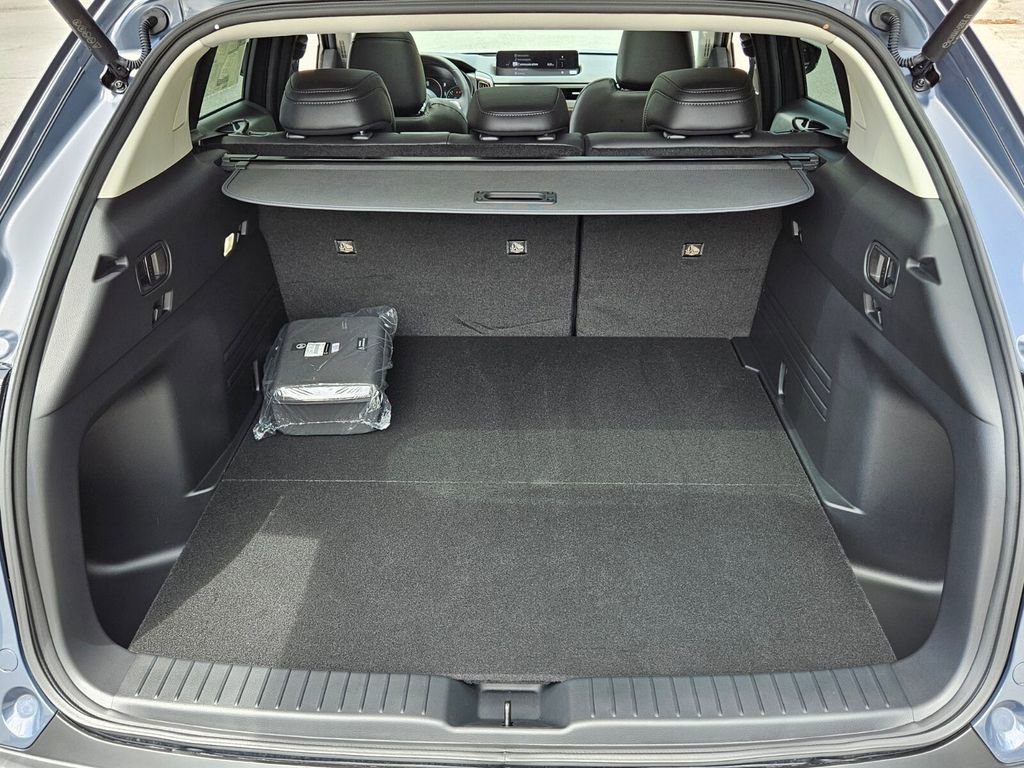 New 2025 MAZDA CX-50 AWD 2.5 S w/ Accent Package image 11