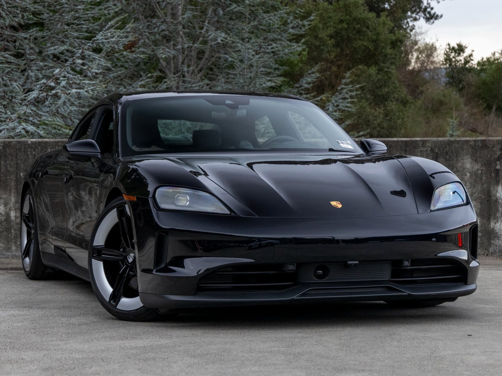 New 2025 Porsche Taycan 4S image 6