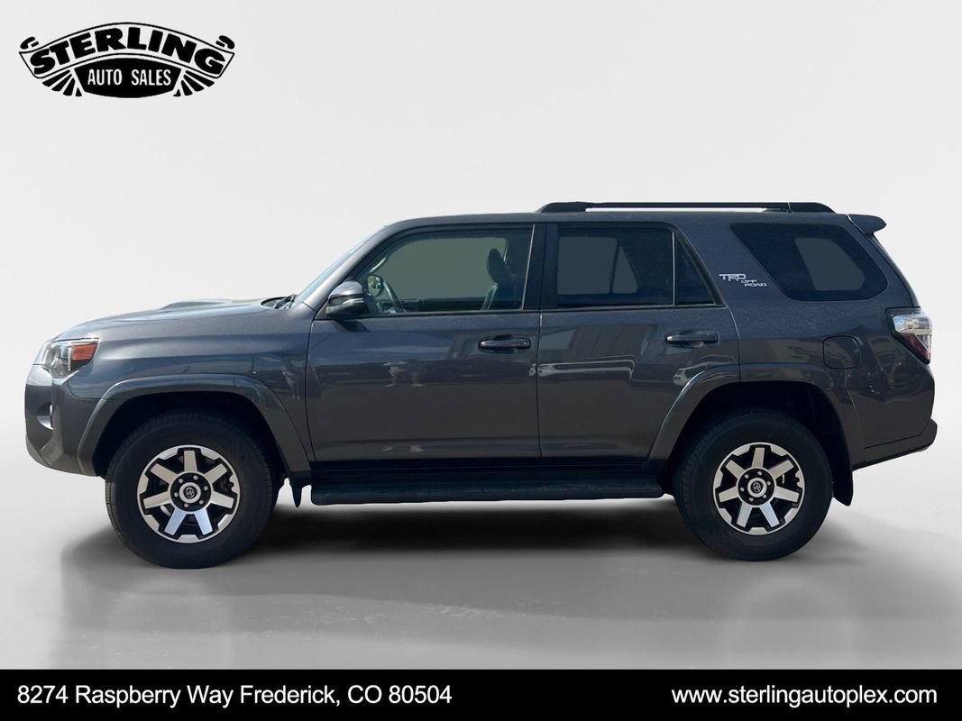 Used 2022 Toyota 4Runner TRD Off-Road Premium AWD/4WD image 2