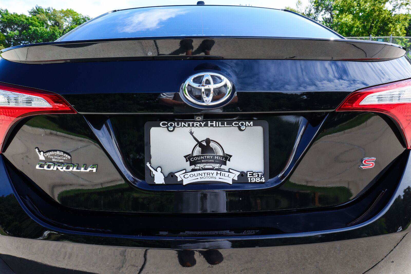 Used 2015 Toyota Corolla S Premium FWD image 40