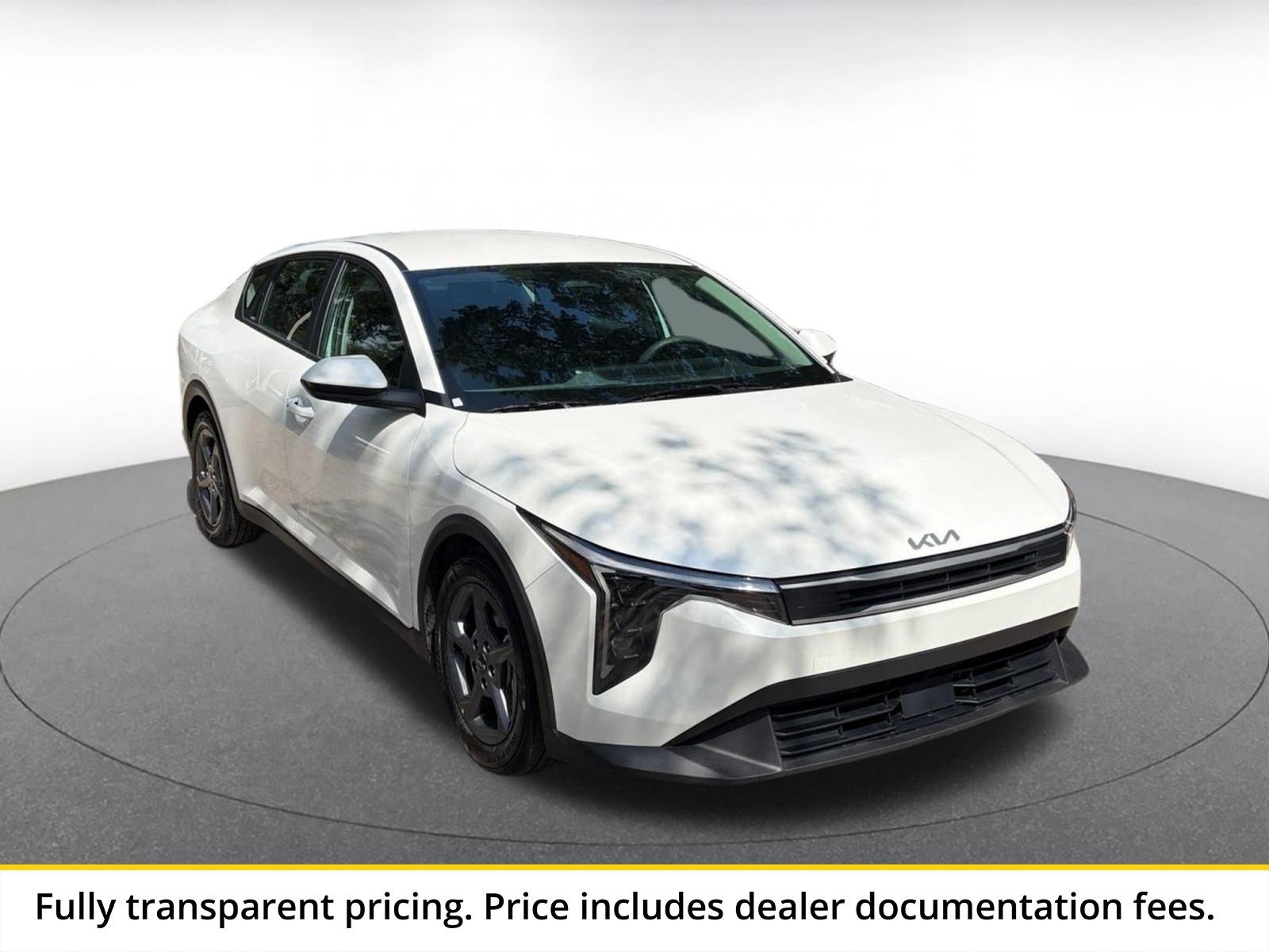 Used 2025 Kia K4 FWD image 1