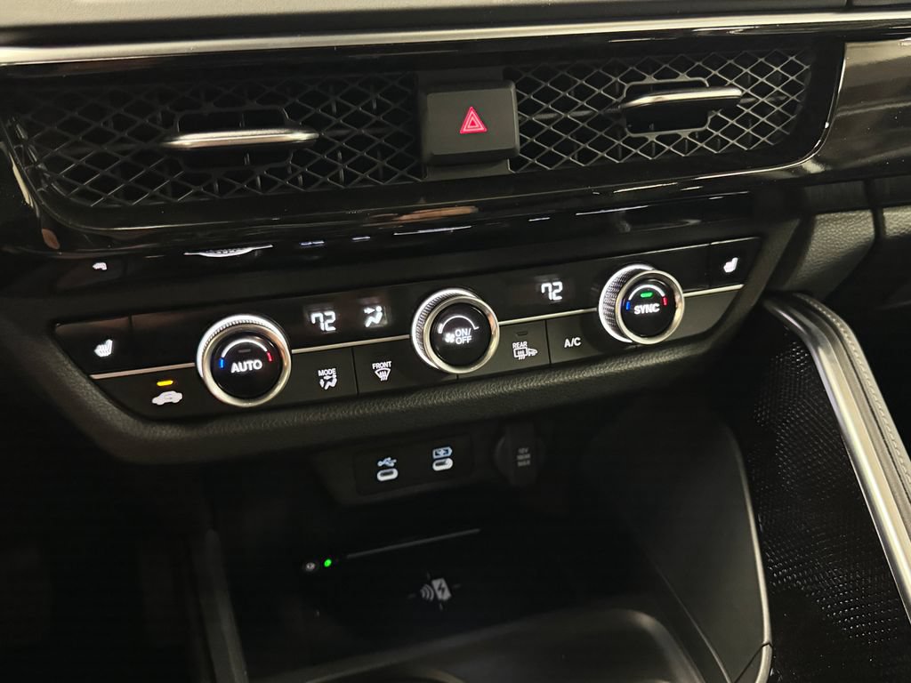 Used 2025 Acura ADX AWD image 28