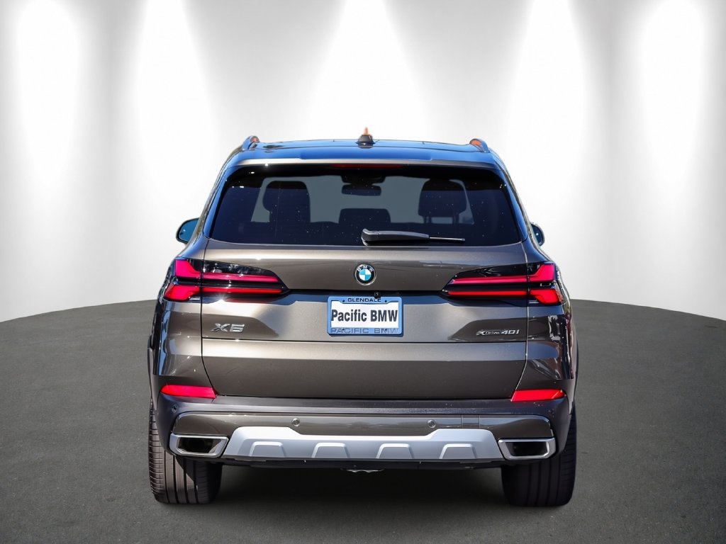 Used 2026 BMW X5 xDrive40i w/ Premium Package AWD/4WD image 5