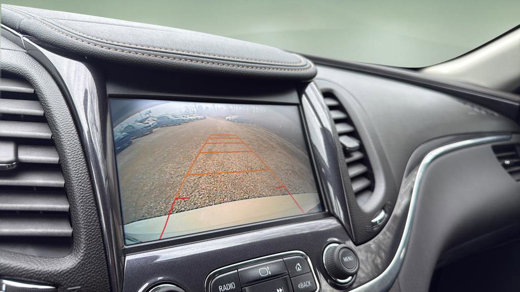 Used 2016 Chevrolet Impala LT w/ Convenience Package image 21