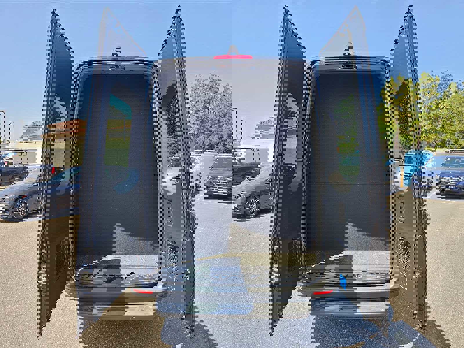 Used 2024 Mercedes-Benz Sprinter 3500 image 21