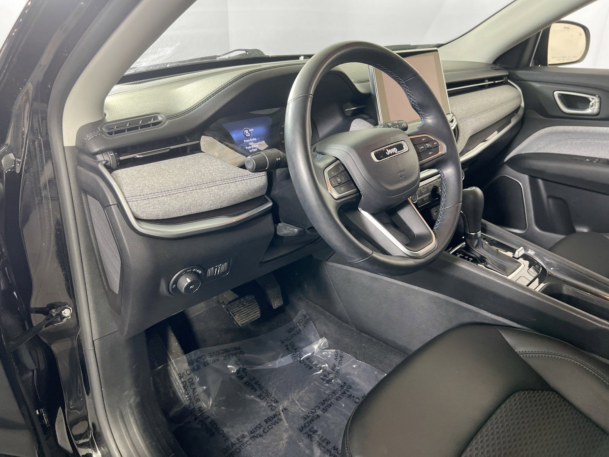 Used 2022 Jeep Compass Latitude w/ Convenience Group image 9