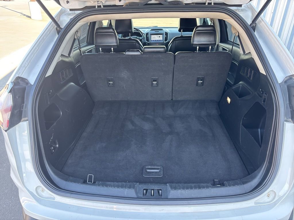 Used 2020 Ford Edge SEL image 31