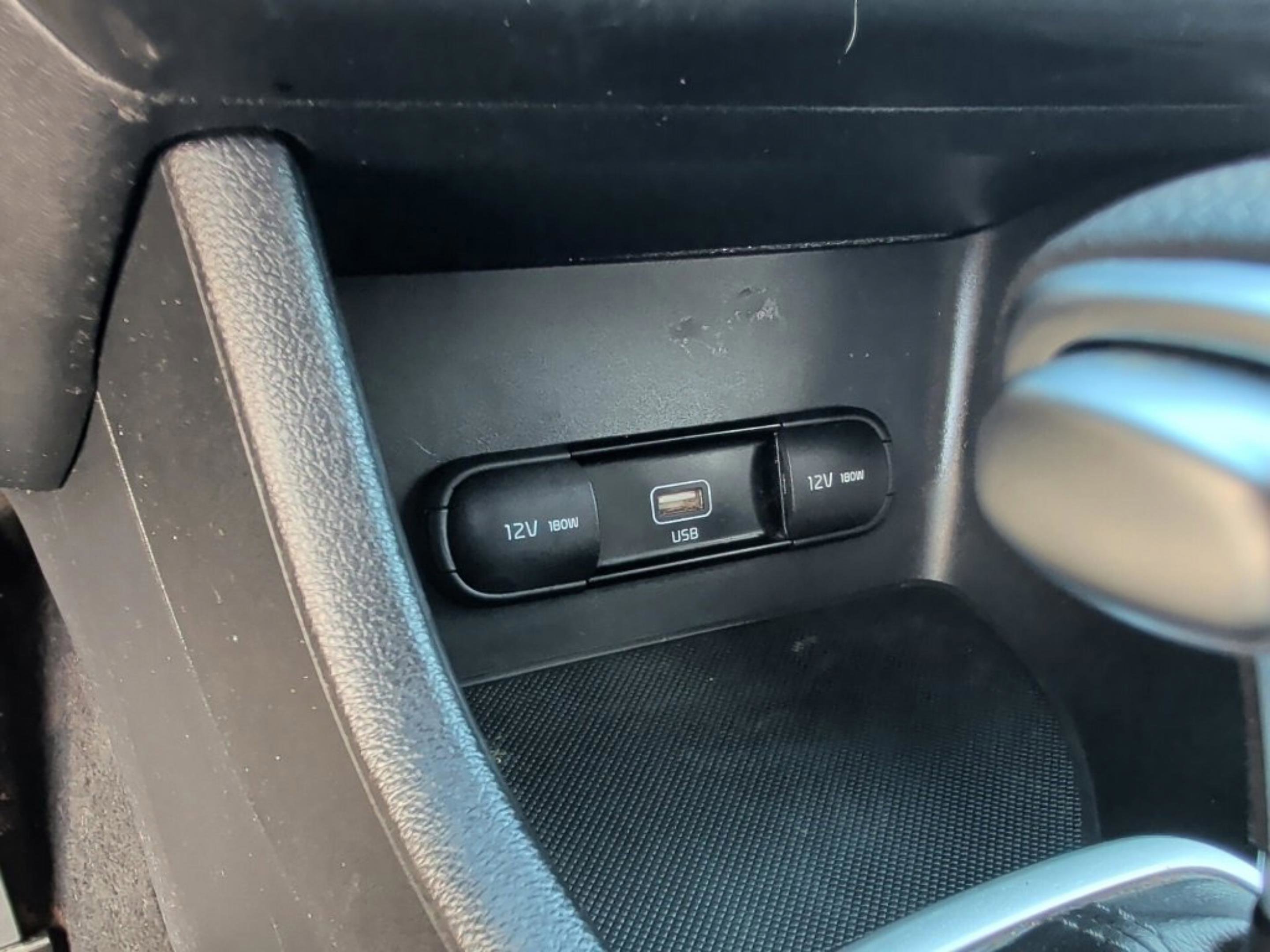 Used 2022 Kia Sportage LX image 30