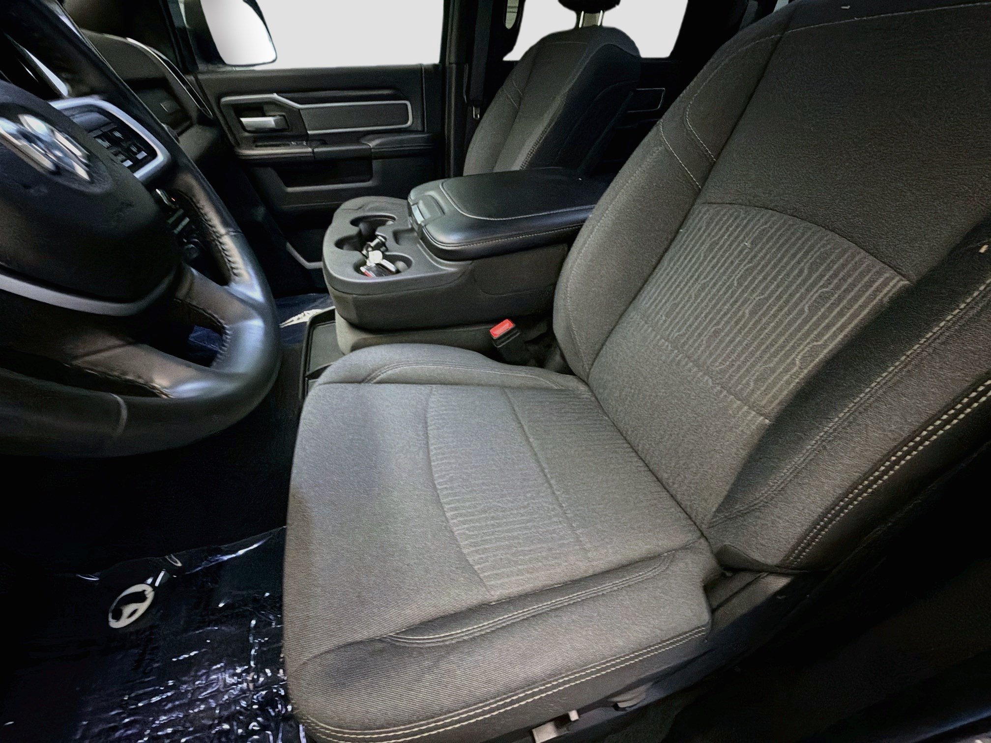 Used 2022 RAM 3500 Big Horn w/ Night Edition AWD/4WD image 11