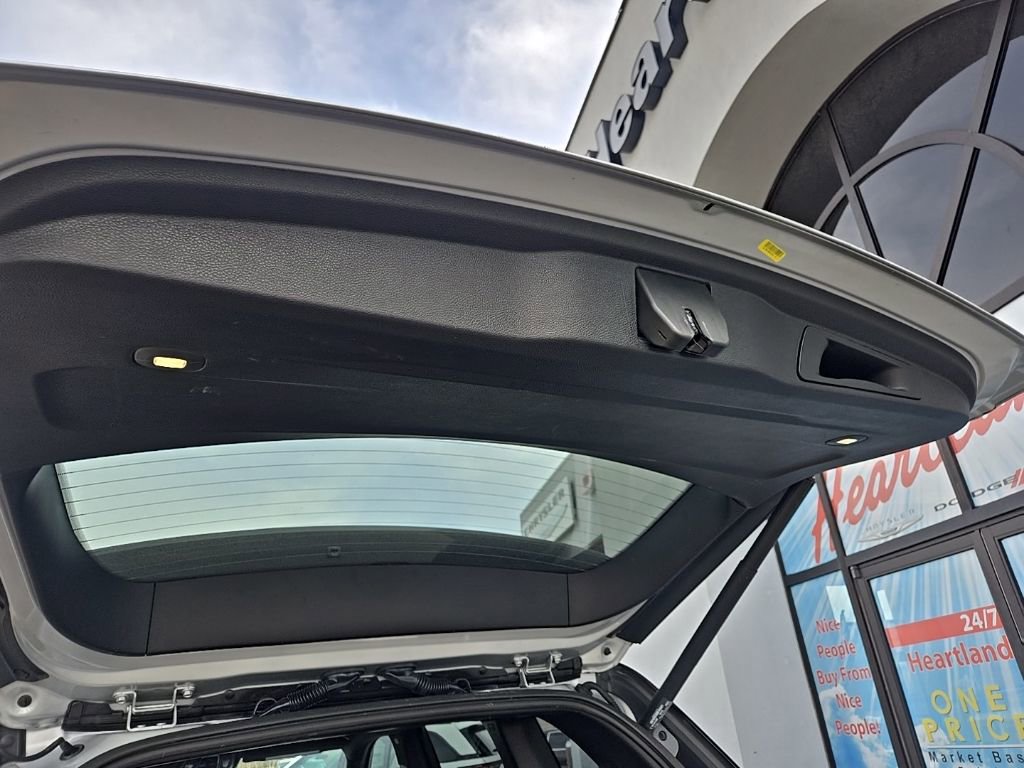 Used 2025 Jeep Grand Cherokee Summit image 95