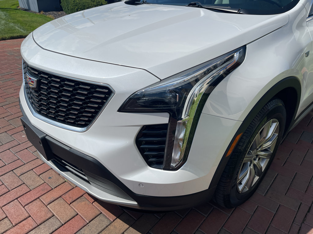 Used 2020 Cadillac XT4 Premium Luxury w/ Driver Awareness Package AWD/4WD image 2