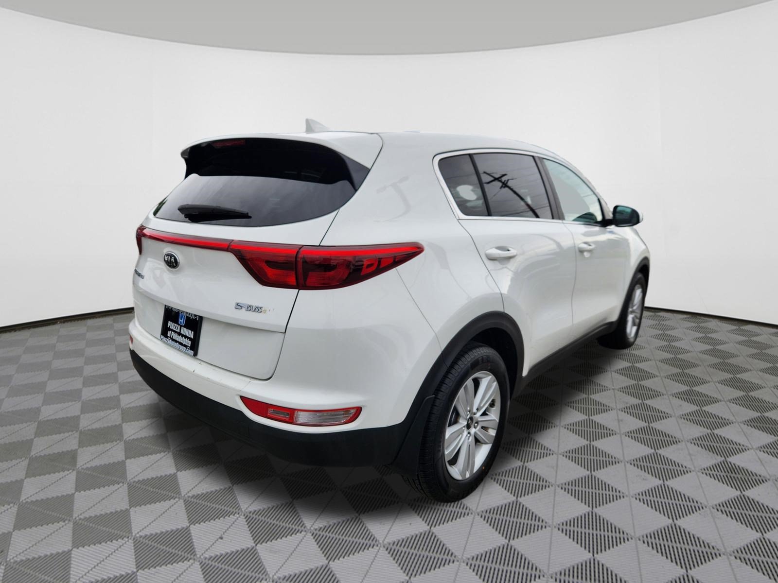 Used 2017 Kia Sportage LX FWD image 4